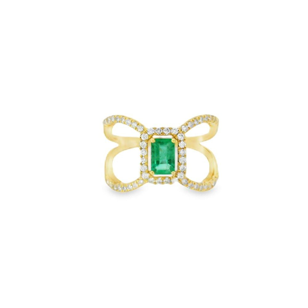 Fabulous Design Emerald Ring