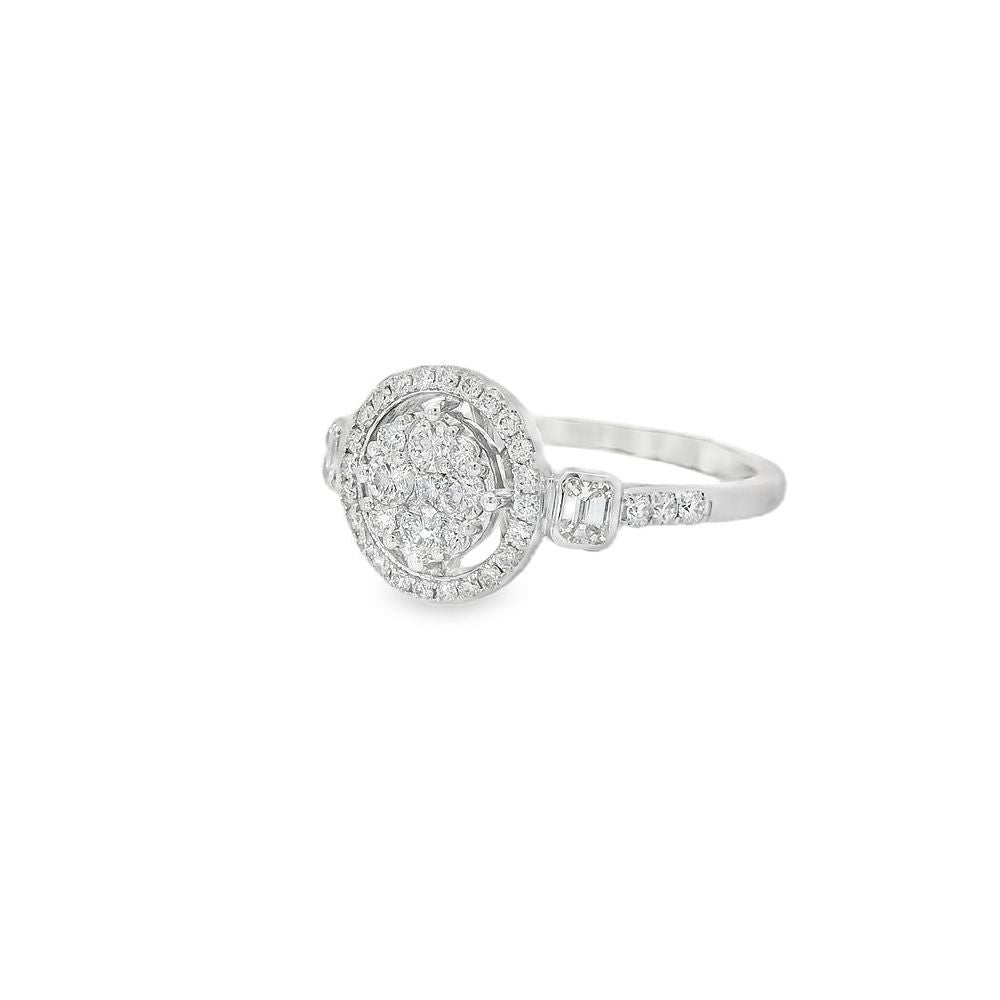 Astonishing Round Cluster Setting Diamond Ring