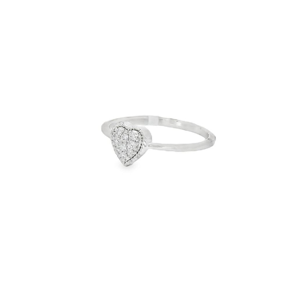 Delicate Single Heart Shape Diamond Ring