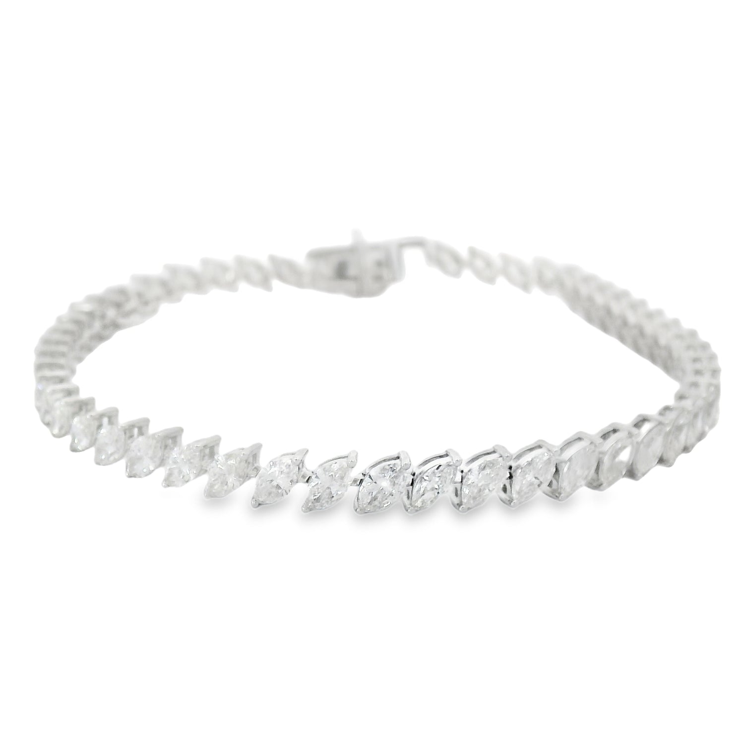 Stunning Marquise-Shaped Diamond Tennis Bracelet