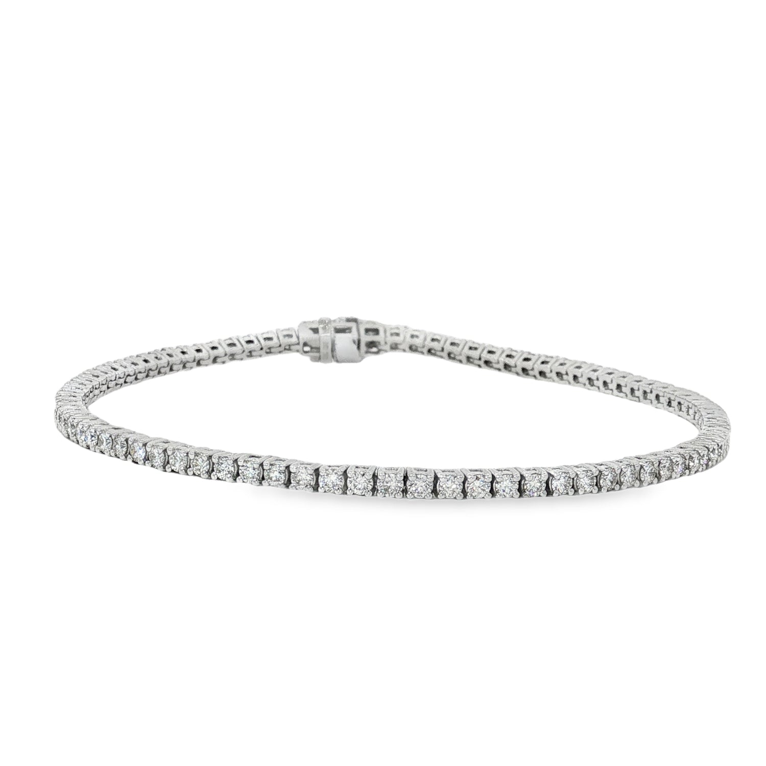 White gold tennis bracelet with a continuous row of round diamonds