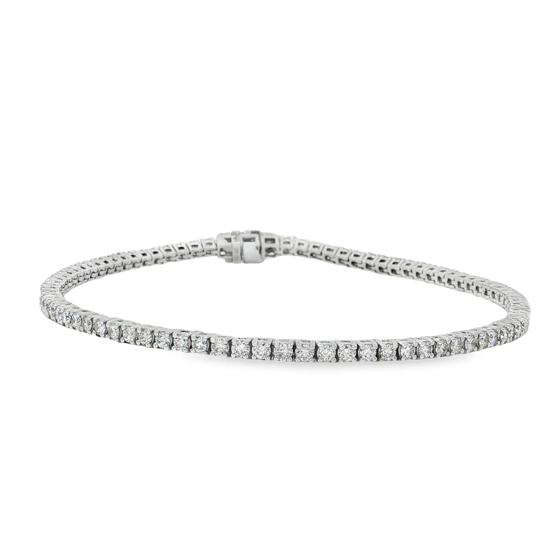 White gold tennis bracelet with a continuous row of round diamonds