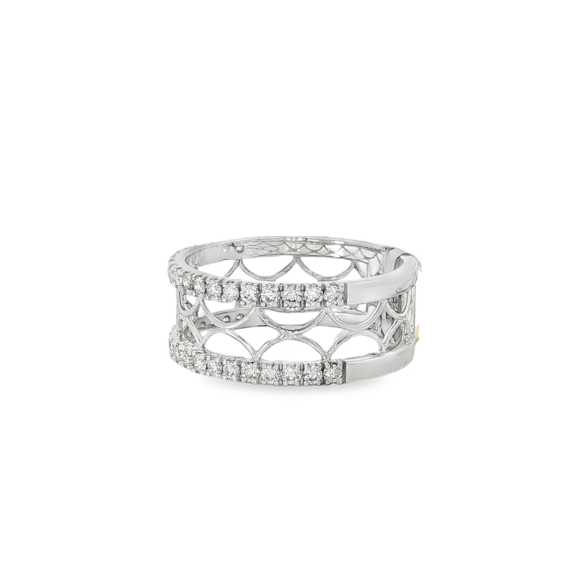 Angled view of scalloped latticework and diamond-edged white gold band