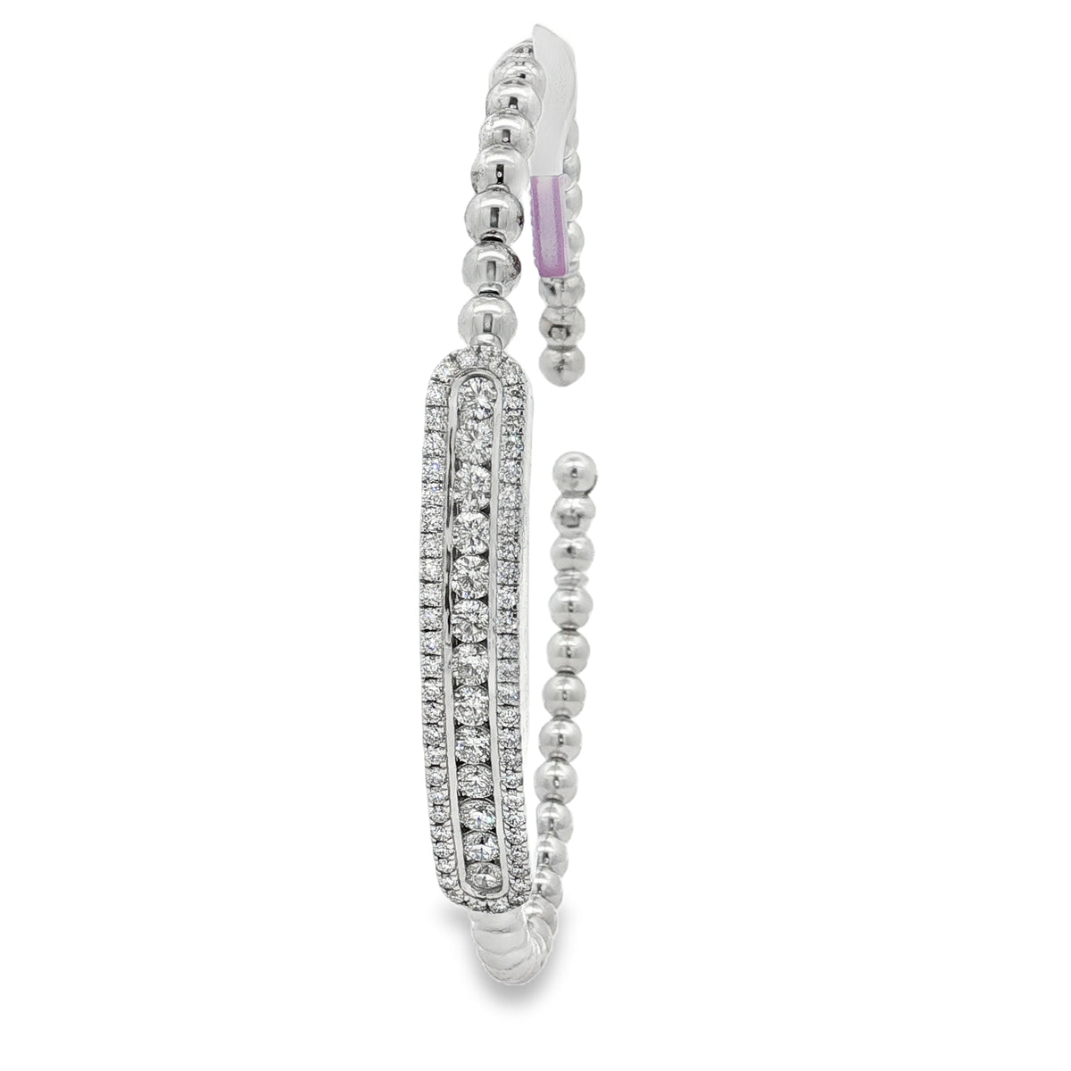 Angled view of white gold beads and double-bordered diamond station