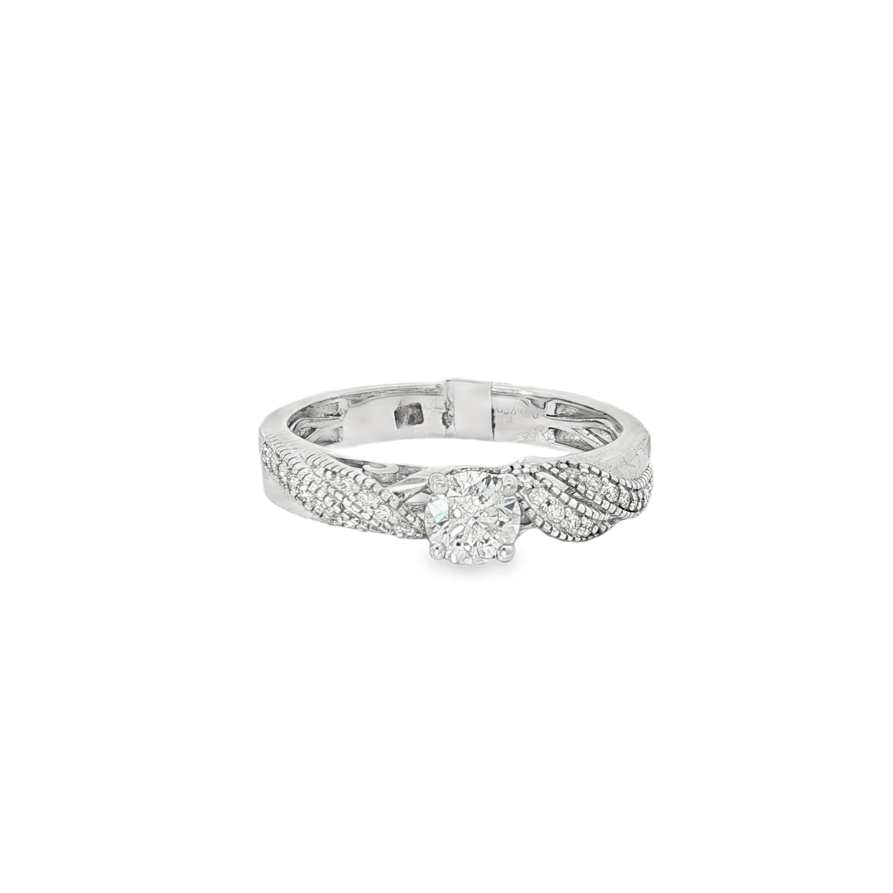 White gold braided pavé ring with central round diamond cluster