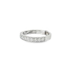 Angled view of rope-edge detailing and round diamond rows