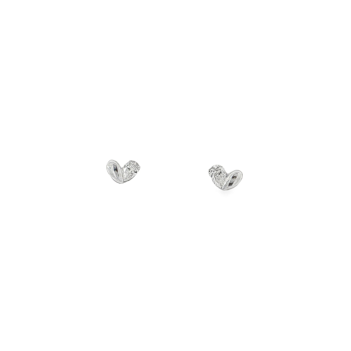 White gold heart stud earrings pairing pear diamonds with smooth curved gold