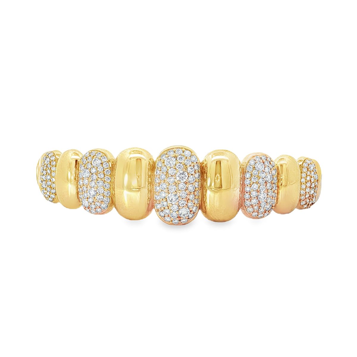Pavé Link Yellow Gold Bangle front view