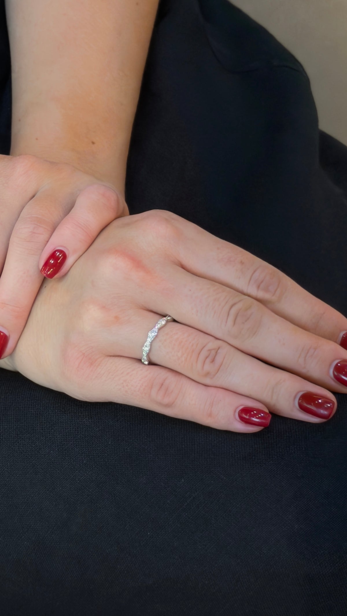 Round Diamond Scalloped Cluster Band Ring - additional view