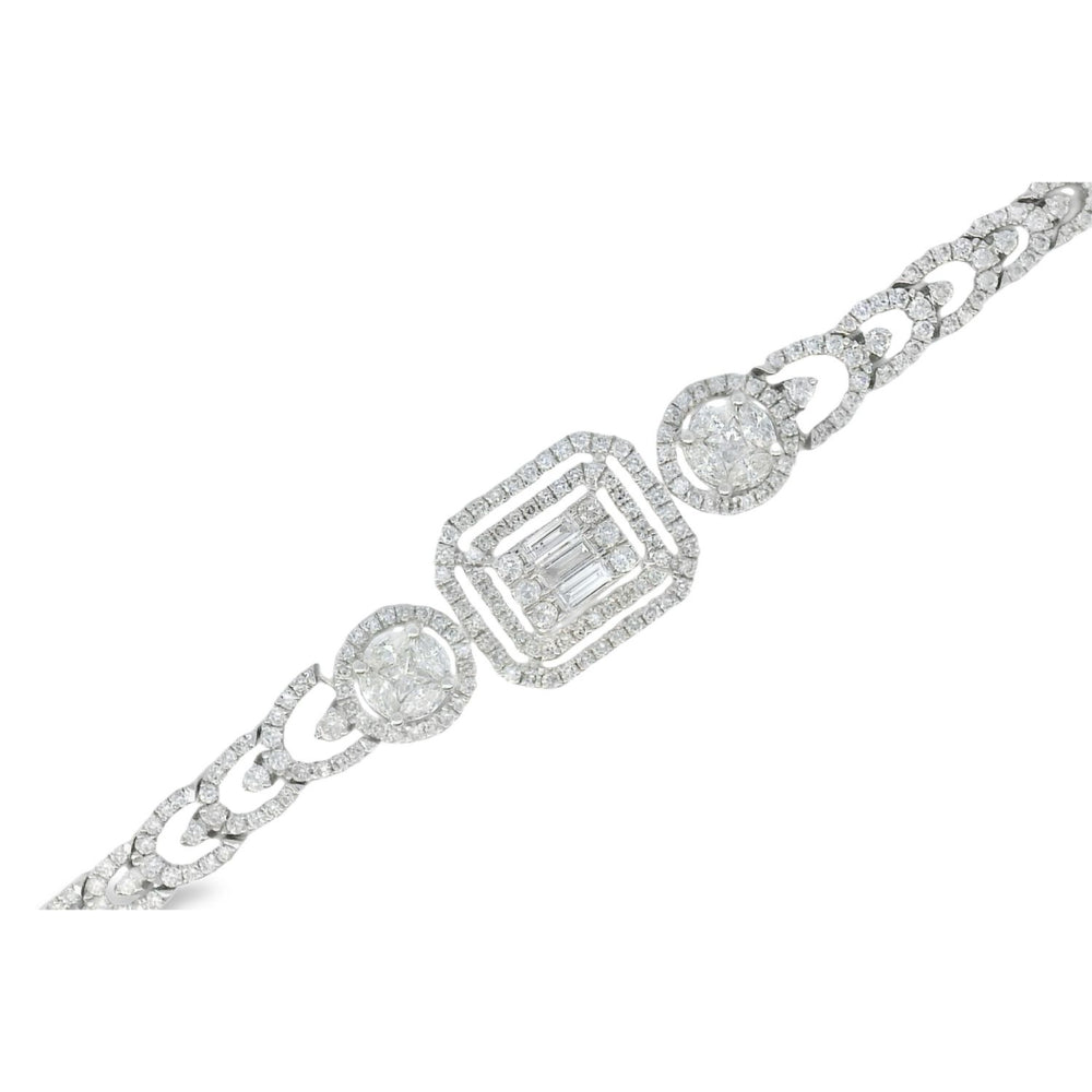 Exotic Luxurious Diamond Bracelet