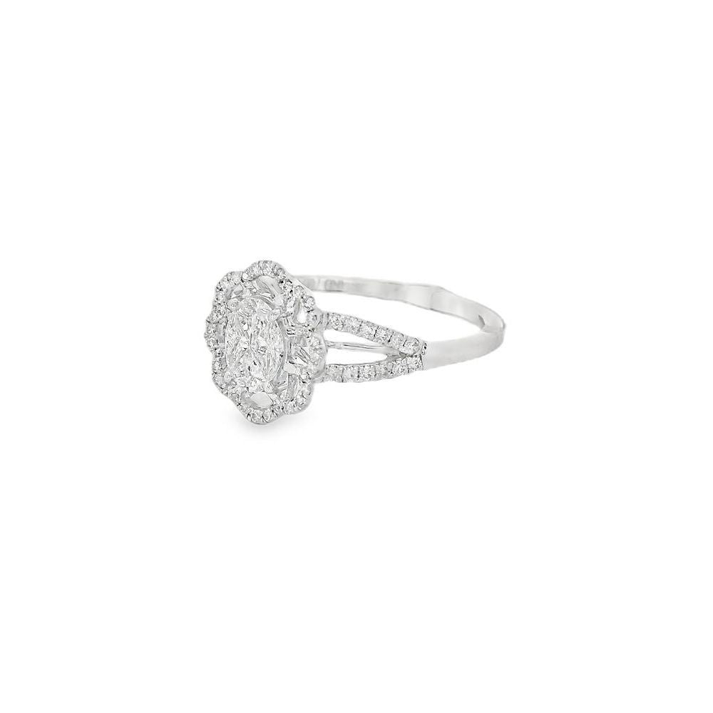 Magnificent Solitaire Setting Diamond Ring