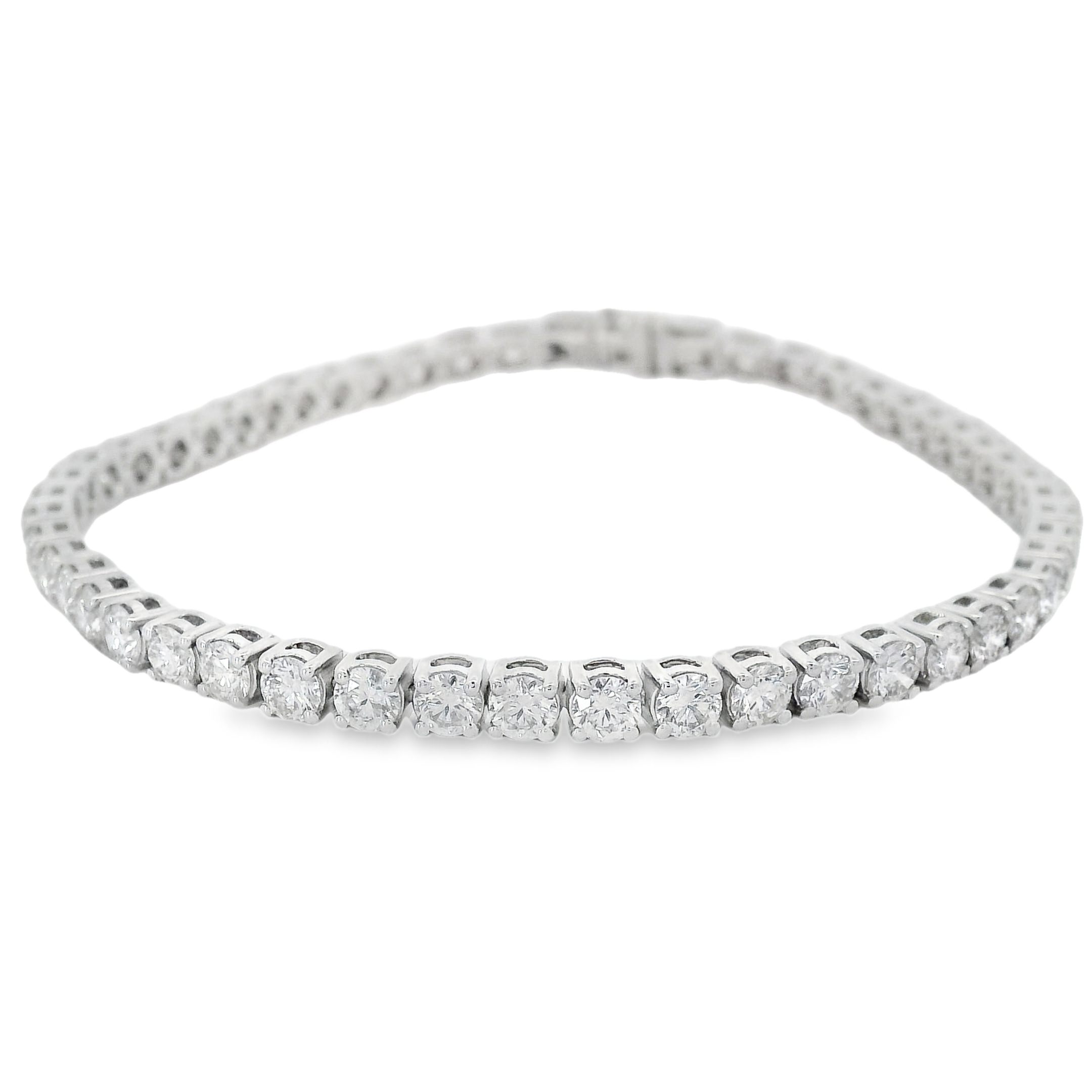 Luxuriant 6-Carat Diamond Tennis Bracelet